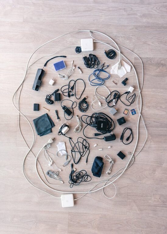 How to Organize Cables and Chargers Neatly: Practical Tips for a Tidy Space